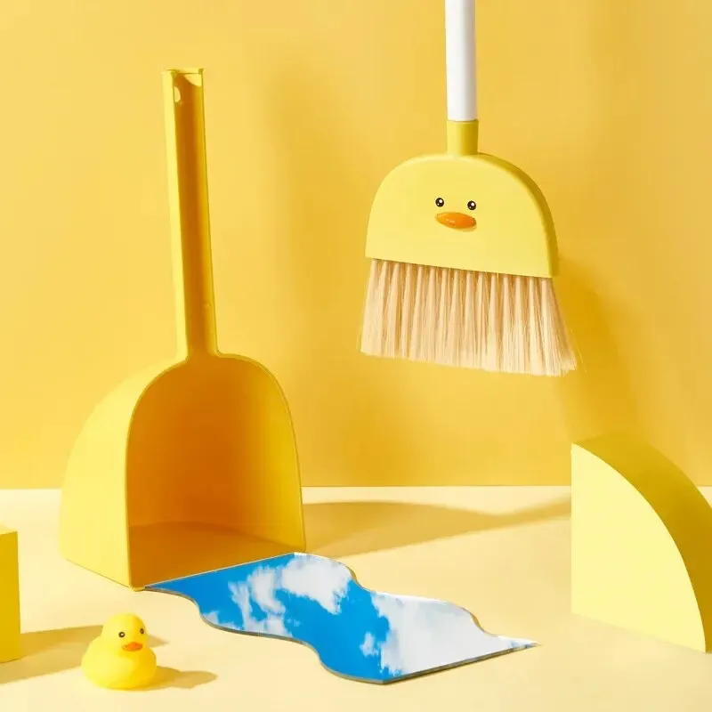 Food grade PP Children's Mini  - Kids Outdoor Broom ulasan dan harga